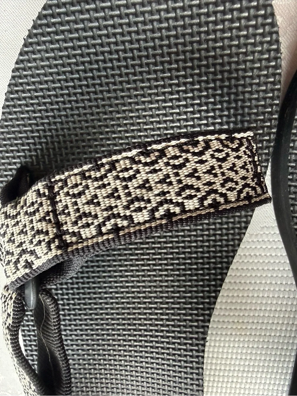 Teva Midform Black/White Boho Geometric Patterned Strap Sandals Women’s Size 8